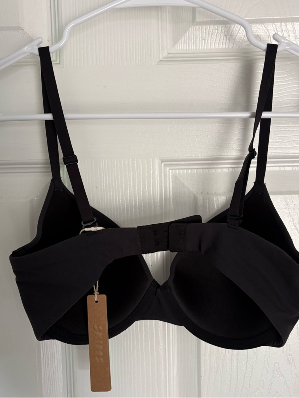 NEW SKIMS Fits Everybody T-shirt Bra‎ Black Onyx Underwire Lightly Lined - Picture 3 of 10